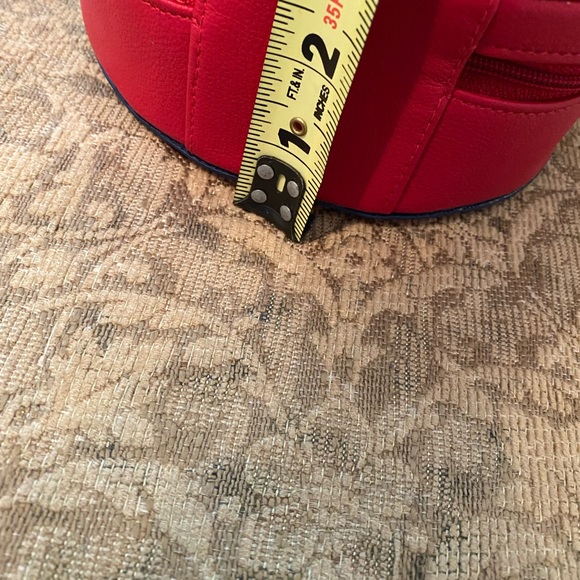 NWT Vera Bradley Disney  Limited Edition Beauty and The Beast Rose Cosmetic Bag - Picture 11 of 12